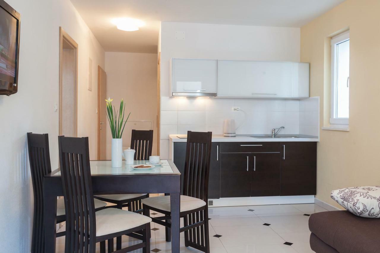Apartmani Pasalic Tučepi Exteriör bild